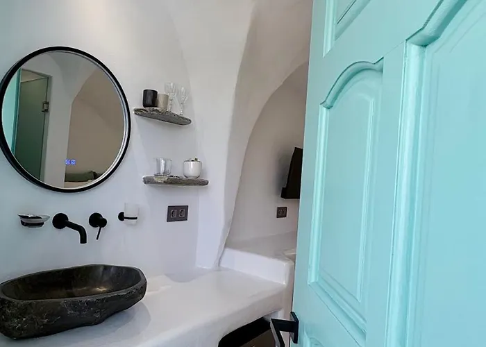 Naxos Cave Stelida (Naxos)